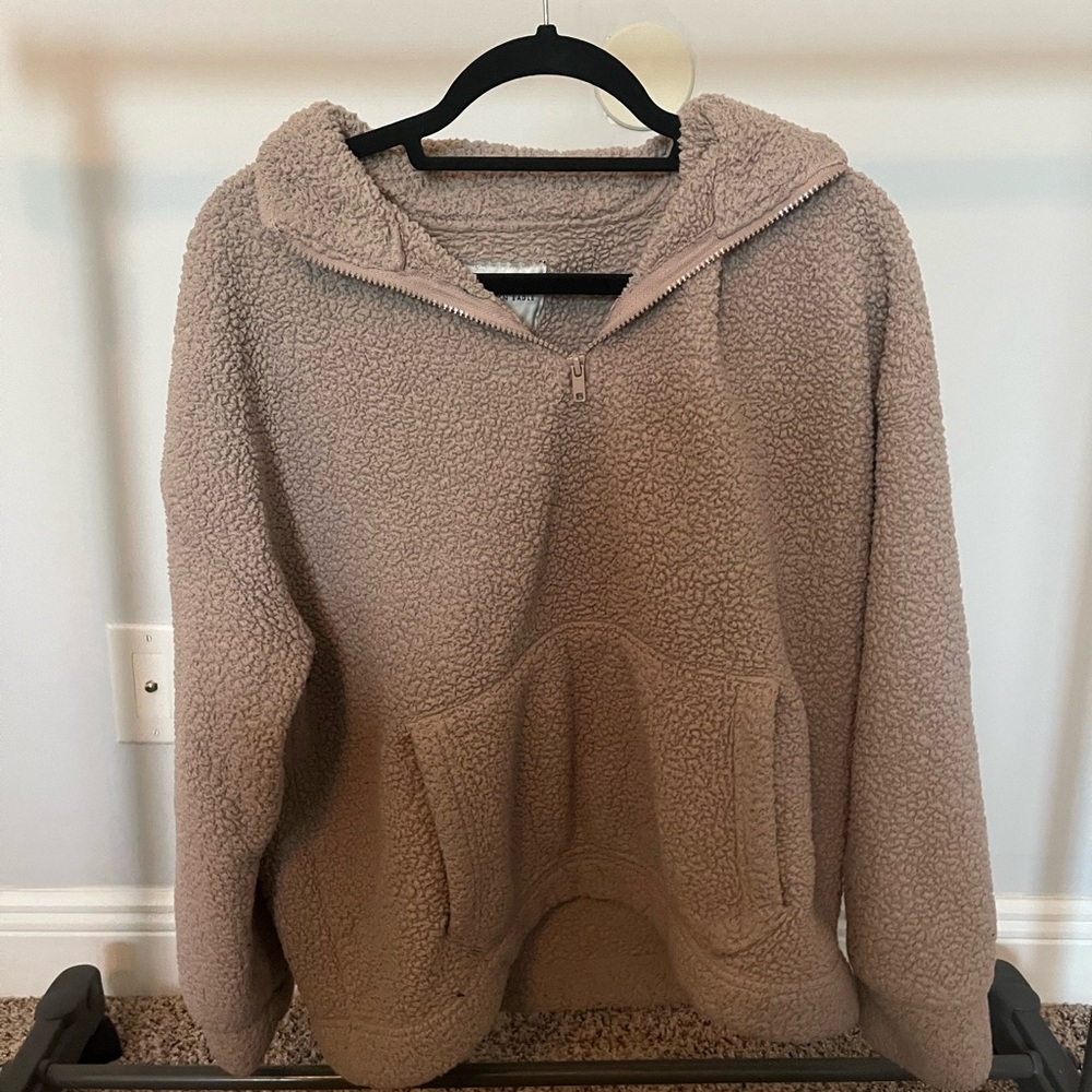 American Eagle Outfitters Tan Teddy Jacket Plush Cozy Fit